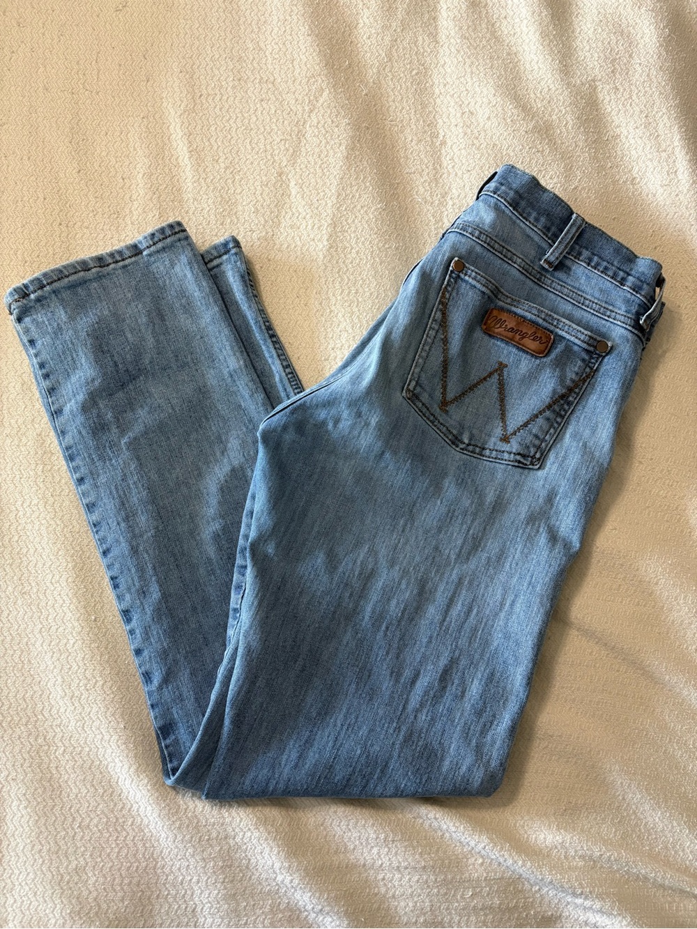 Wrangler Retro Light Blue Men’s Straight-Leg Jeans